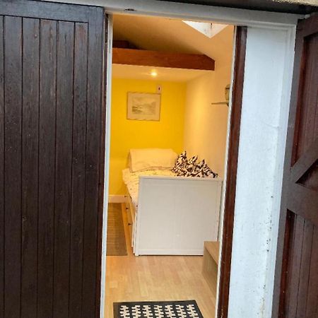 Studio Annexe With Separate Shower Room Broadhempston Eksteriør billede